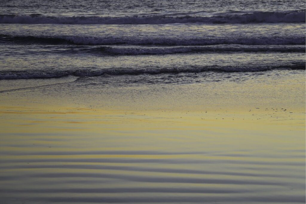 contemplaton-of-water-and-light 1