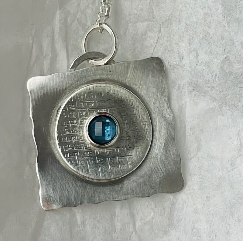 Tesorosquareblue CZ